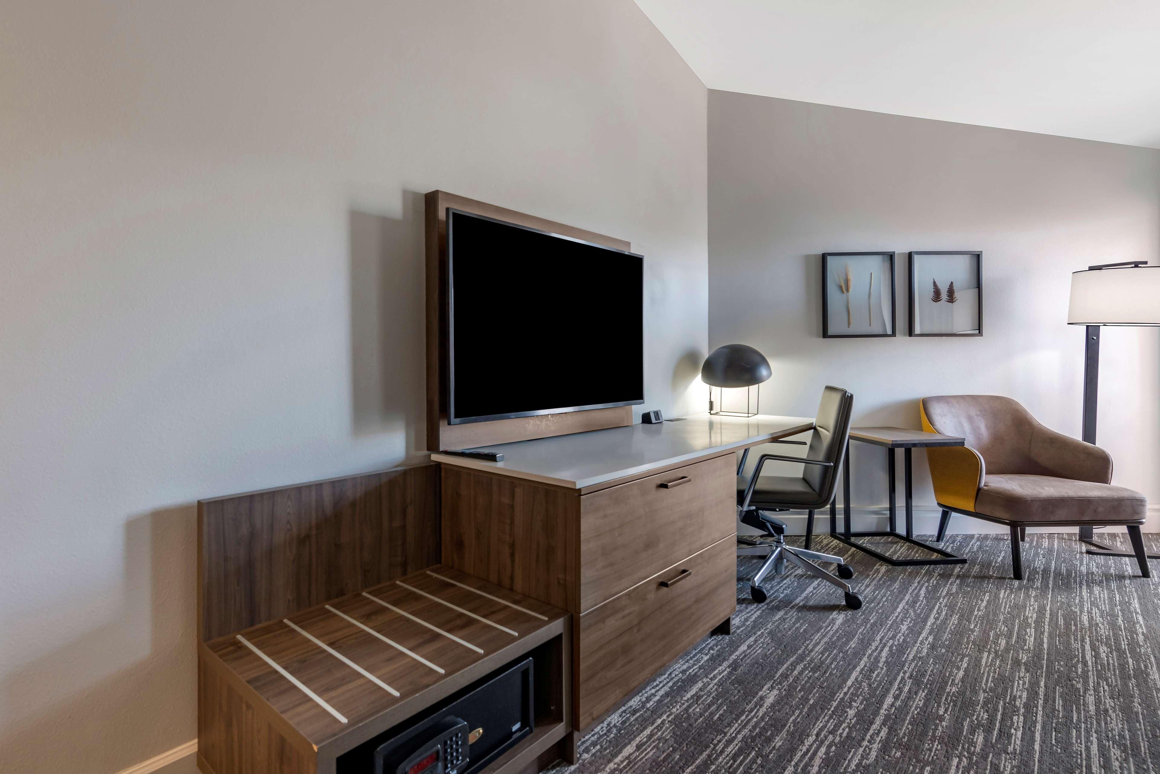 เบสต์ เวสเทิร์น พรีเมียร์ เดนเวอร์ อีสต์ Hotel ภายนอก รูปภาพ