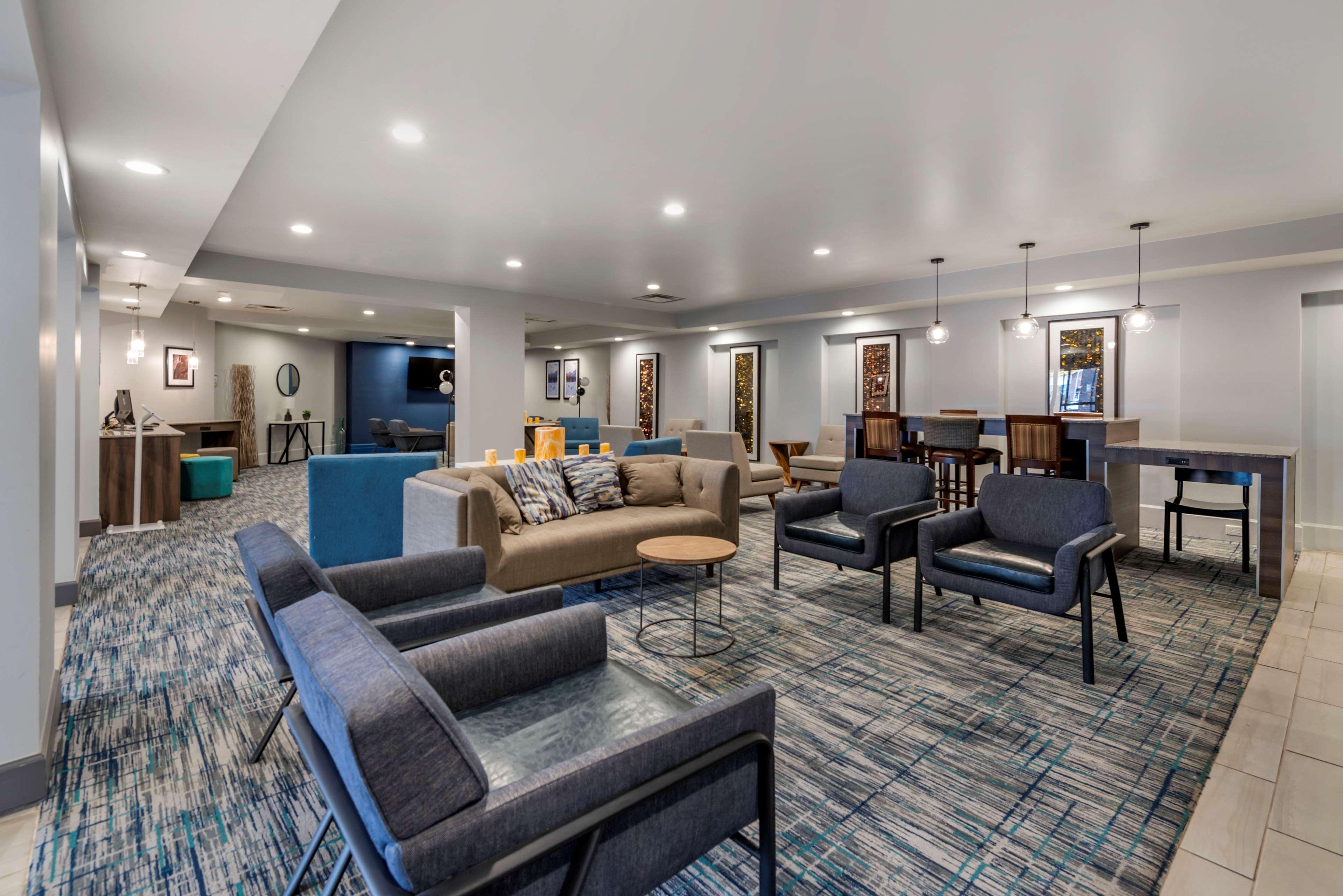 เบสต์ เวสเทิร์น พรีเมียร์ เดนเวอร์ อีสต์ Hotel ภายนอก รูปภาพ